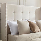 Letto king size imbottito color avorio con testiera a tutta altezza e bottoni, 1 posto letto