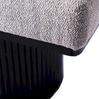 Panca imbottita in bouclé grigio chiaro, gambe spesse nere, stile contemporaneo, 1 persona